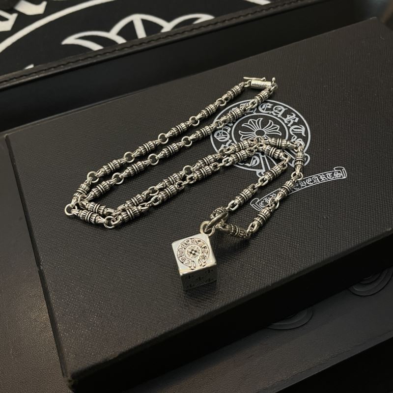 Ch*0me He**ts necklaces